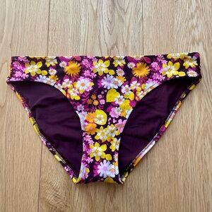 NWOT AERIE  FLORAL BIKINI BOTTOMS - M